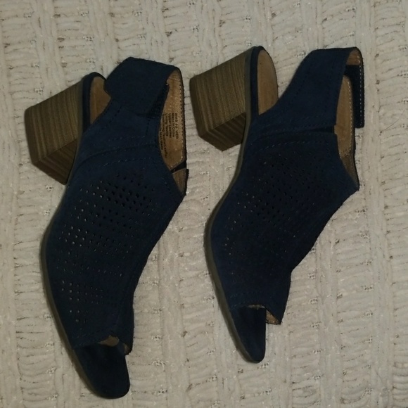 Sonoma Vitalize Suede Like Navy Blue Shoes 6M - Picture 3 of 4